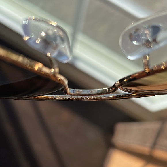 Ray-Ban Aviator Gradient Sunglasses - Picture 5 of 11